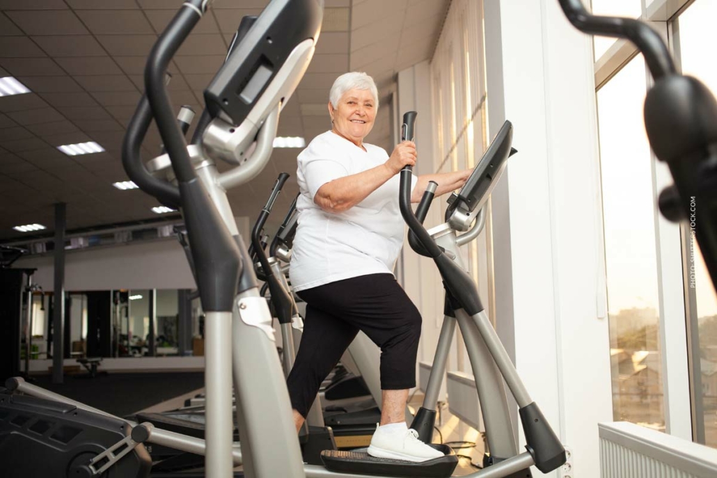 abnehmen-gewicht-rentnerin-erfahrungsbericht-diaten-cardio-training-lachen